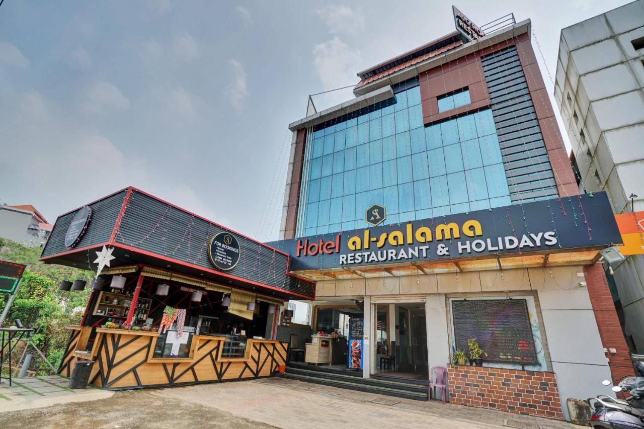 Capital O 87015 Hotel Al Salama Kochi Esterno foto